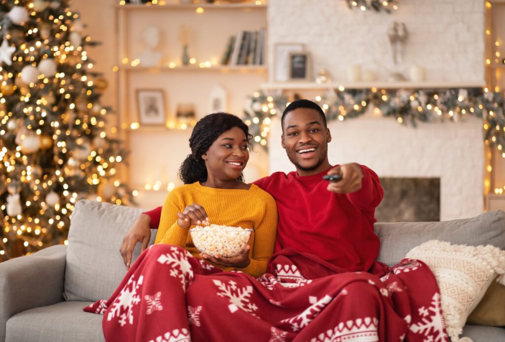 10 Christmas Movie Night Date Ideas for the Holidays 10 Christmas Movie Night Date Ideas for the Holidays