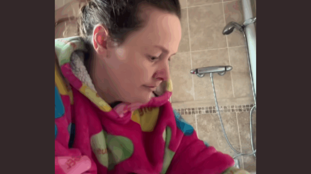 ‘Selfish’ Grandma Charges  an Hour To Babysit Her Own Grandkids